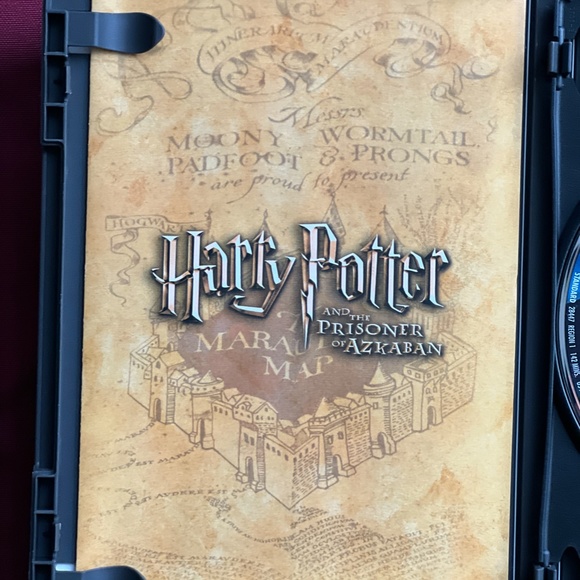Harry Potter 2 disc Full Screen Edition DVD. - Picture 2 of 4